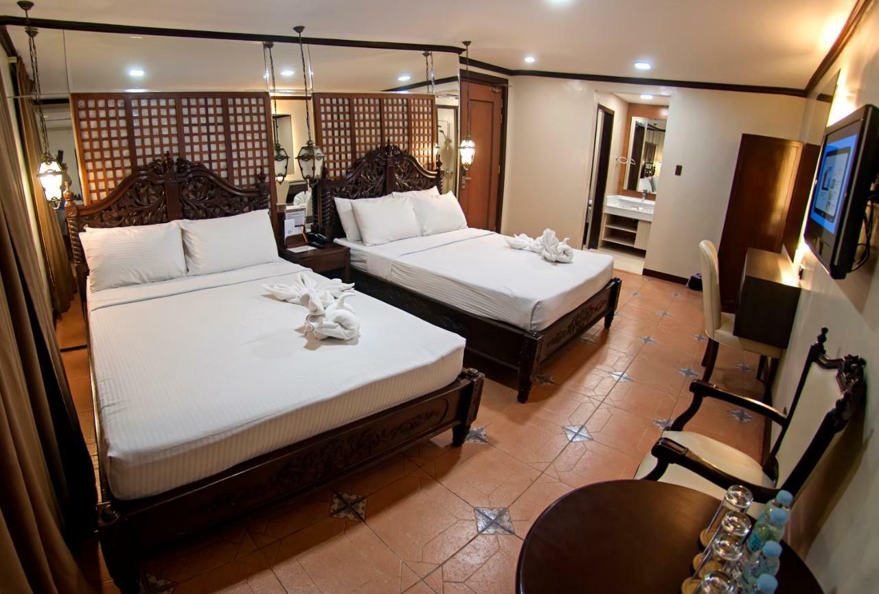 Vigan Plaza Hotel Exterior foto